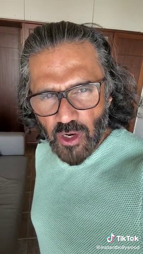 #SunilShetty coming live on instantbollywood on Sunday 6pm. #sunilshetty #instantbollywood