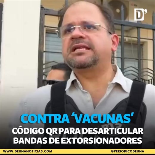 En #Guayaquil, la instalación de códigos QR en zonas comerciales y espacios públicos se ha convertido en una apuesta para frenar la extorsión. Durante un recorrido en Urdesa y otros sectores, el ministro del Interior, John Reimberg, verificó la implementación de la herramienta para pedir apoyo policial y reportar movimientos sospechosos. El registro que hacen los policías al escanear los QR ha permitido ubicar patrones, detectar vehículos y personas vinculadas a delitos y ejecutar operativos con