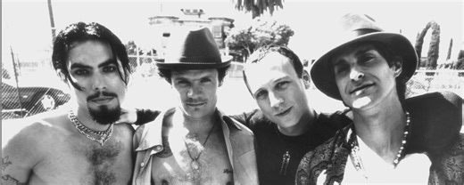 5 Indie Bands That Shaped the Alternative Music Scene