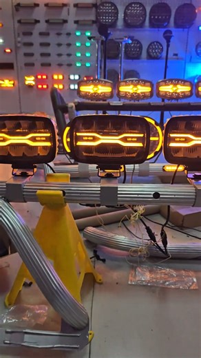 JIUGUANG LIGHTING on Instagram: "9" Truck Driving Light with Dynamic Position Light Engineered to redefine visibility. This 9-inch driving light delivers 90W professional-grade output with 660-meter reach and intelligent lighting modes. ✔️ OSRAM LED Tech | 7200LM Output ✔️ 1 LUX @ 660M | See Beyond Ordinary ✔️ Driving Beam + White DRL + Amber Position ✔️ Dynamic Color-Chasing Functions ✔️ IP68 & IP69K | 80K Hour Lifespan What makes it different? Every component is engineered and calibrated under