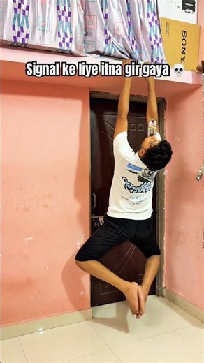 Signal ke liye itna gir gaya 💀 | Network Struggle 😂 #shorts #shortsfeed #shortvideo #funny #viral