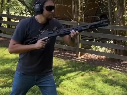 m4战斗霰弹枪，美军在中东战场上的开门神器