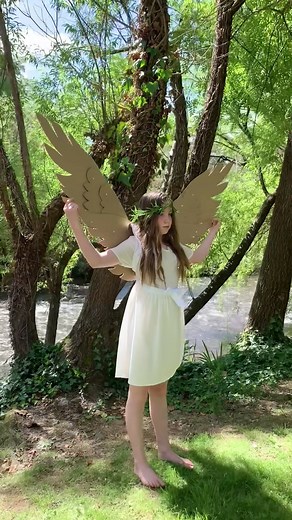 DIY Cardboard Articulating Wings Tutorial