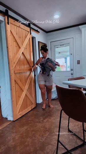 44K views · 469 reactions | Happy Weekend溜#morningroutine #homesweethome #adiml #mymorning #cleaning #coffee #clean #laundry #floors #coffeechat #dayinmylife #house | Tonya Life | Facebook