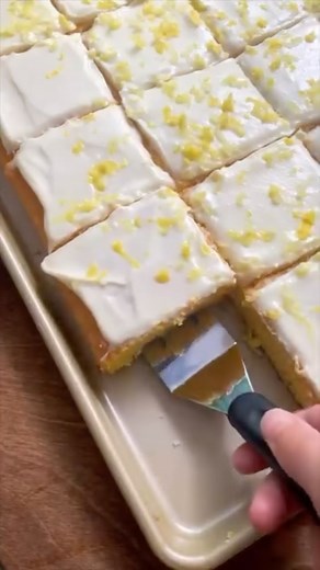 848 reactions · 1.2K shares | I love how this Lemon Sheet Cake (made...