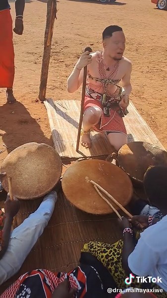 Dra. Malhayaxiwe (@dra..malhayaxiwe)’s videos with Kufa vangoma - Queen vosho