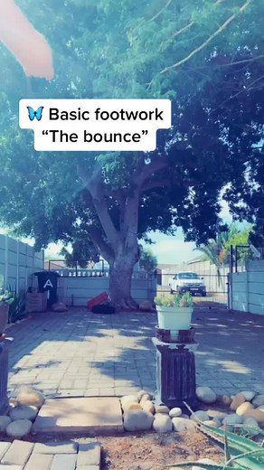 Footwork Tutorial: Learn 'The Bounce' Dance Move