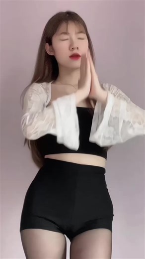 Tiktok toàn ”Giá như” (dc:@✨ Độc lạ bình bông ✨ )