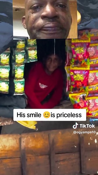 His smile is amazing 😍😍😍#smiledaychallenge #smile #handsomeboy #newfriend