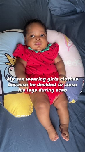 My money no fit waste na 😌 I did 3 scans during my pregnancy. The first scan at a different hospital said it was a girl but I didn't believe her because it was too early to be sure the other two scans during anti natal said they couldn't see clearly because of his position but it looks like a girls. so even though I wasn't sure my mind was leaning towards a baby girl. I was actually surprised when he came out and they said he was a boy. Kosi is lucky I didn't do a lot cloth shopping before he w