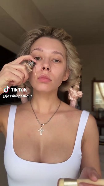 Easy makeup ❤️#blonde #rusiangirl🇷🇺♥️ #blondegirls #blondehair #makeup #makeuptutorial