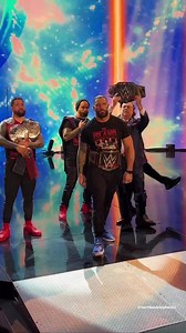 536K views · 10K reactions | Live from the sold out Allstate Arena in Chicago, Illinois ... | Heyman Hustle | Facebook