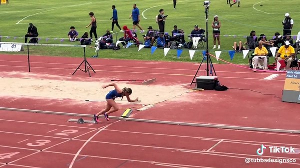 Don’t ever let anyone tell you you can’t do it! #keepworkinghard #runner #track #fyp
