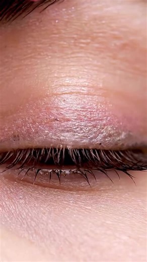 Calm ASMR Makeup: Soft Satin Pearls