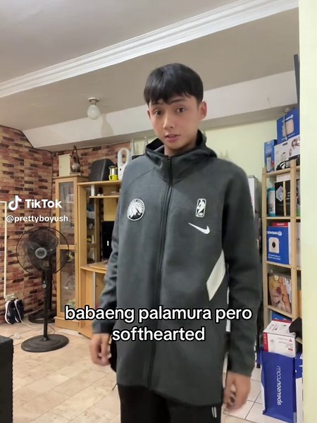 prettyboyush (@prettyboyush)’s videos with swimming pools - 🎧ྀི