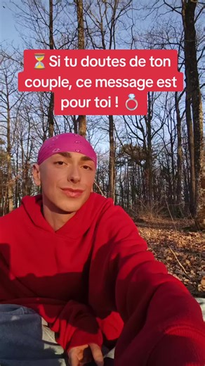 💍Union × Arme — Oracle de la Triade ⚔️💥 Mots-clés : Amour • Union • Alliance • Lien d’âme • Guérison ❤️ Si tu doutes de ton couple, ce message est pour toi. L’amour n’est pas un champ de bataille. Vous n’êtes pas faits pour vous blesser… mais pour affronter le monde ensemble. Vous n’êtes pas des ennemis. Vous êtes des alliés. ✨ Unis par un lien d’âme qui transcende les âges, vous pouvez dépasser tous les obstacles et guérir le passé. ♾️ Votre amour est plus fort que tout. 💬 Écris