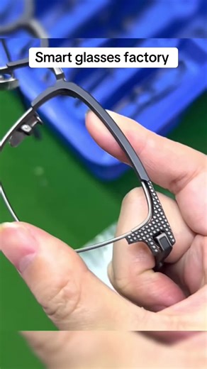 Built-in AI assistant: get answers and control your devices with your voice #oemfactory #bluetoothsmartglasses #designsmartglasses #translationsmartglasses #smartglasses