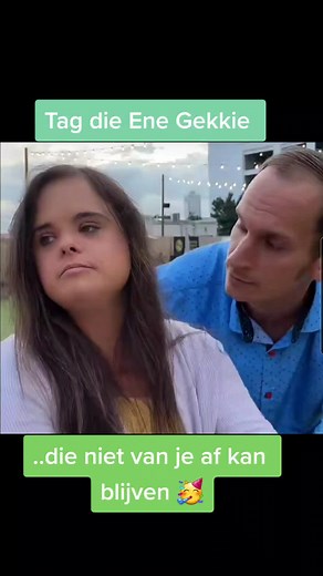 Kussen met Tong: Liefde en Waanzin