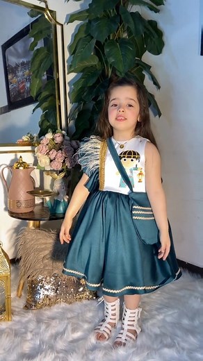 ‎مــرام‎ on Instagram‎: "اللهم صل ع محمد وعً الً محمد🖤 شرايكم بالفستان يجنن بالحقيقه وخامه تخبل كلش حبيته🥹 مناًاخذته @chifoon_design وستوري مروم لاتنسون تشوفو🖤🖤احبكم . . . . . . . . #kid #kids #kidsofinstagram#اكسبلور ##kidsfashion #kidsphotography#child #children#baby #fashionable #explorepage #babygirl #babyboy #birthday #birthdaygirl #fashion #fashionlover #fashionstyle #fashionista #fashionphotography #blogger #blogcgerstyle #fashionphotography #blogger #blogerstyle #iraq #موضه #بيبي #كي