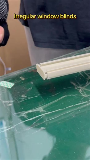 We make the size irregular window blinds, rich color, more fabric, Smart Control, fast shipping!#windowdecor #newhouse #homedesign #office #homedecorfinds #homedecorideas #hunterdouglas #Customized #blindsstudio #blindsshop #triangularwindow #hoteldecor