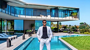 Bel Air’s Orum House: A $56M glass masterpiece