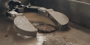 CaliBurger plans on using these burger-flipping robots