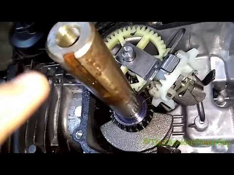 INSIDE A BRIGGS & STRATTON 550EX 140cc PUSH MOWER ENGINE