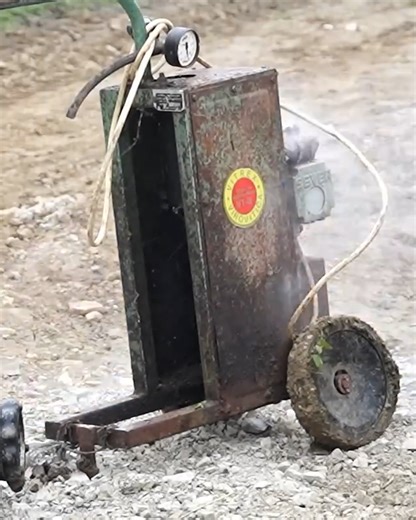 1.2M views · 4K reactions | Homemade Electric Meat Grinder Built from Scrap | DIY & Crafts | Facebook