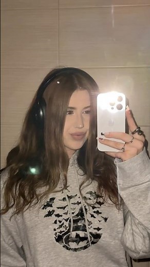 DIY Batman HOODIE With KISSES Perfect For BOYFRIEND’S Day