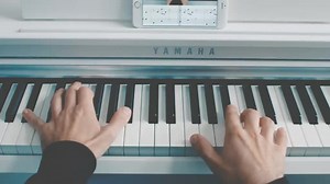 Möchtest du Klavier spielen? 🎹 Registriere dein Yamaha Keyboard oder Digital-Piano und lerne 3 Monate kostenlos mit flowkey Premium. 🎓 https://yamaha.io/2V2zaKq | Yamaha Keyboards
