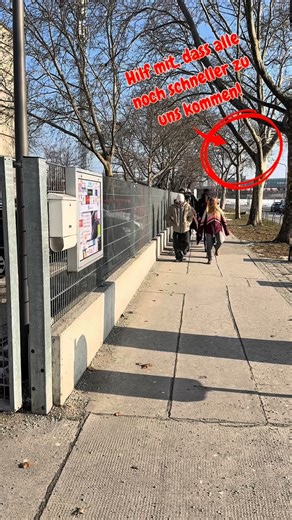 HTL-Donaustadt on Instagram: "Schnell, schnell! Auf geht’s zum Tag der offenen Tür am Freitag, 23. Jänner 2026 von 14 bis 18 Uhr! Lasst euch von Schüler:innen durch die einzelnen Stationen und Präsentationen der innovativen Projekte führen! 💡 Elektrotechnik 👩‍💻 Informatik 📟 Elektronik und Technische Informatik 💻 Informationstechnologie: Netzwerktechnik /Medientechnik 👨🏻‍🦱 Abendschule Elektronik und Technische Informatik 👨🏻‍🦱 Abendfachschule Informationstechnologie Experimente, Labors,