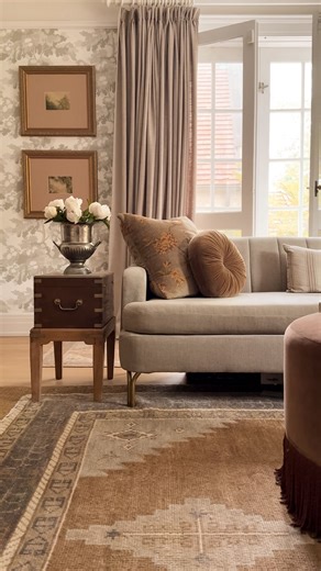 Sarah | Vintage Modern Home | Give me all the patterns — pillows, walls, curtains, I’ll take it all! Here’s how I always make it work: start with a consistent color... | Instagram