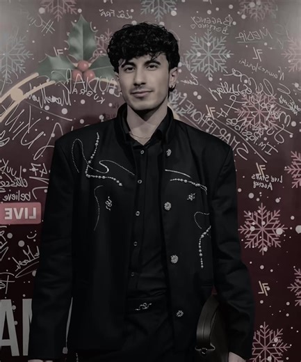 Explore Aladdin's Magical World