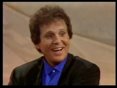 Bobby Vinton - "Blue Velvet" and "Roses are Red" on Wogan (07-11-1990)
