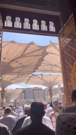 Explore the Splendor of Mecca and Medina