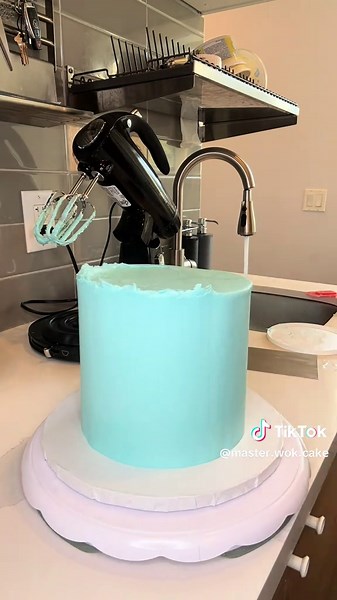 Customized Birthday Cakes for Special Celebrations