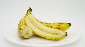 Super Time Lapse Bananas Dehydrating Going Stock Footage Video (100% Royalty-free) 3636399059 | Shutterstock