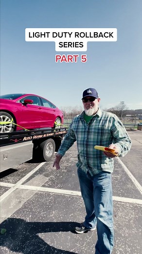 #towing #towingtiktok #towingandrecovery #towlife #towinglife #roadsideassistance #tiktoktowing