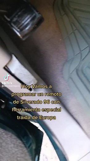 4.4K views · 130 reactions | Programando un remoto de Silverado 96 con herramienta traída de Europa #autos #Chevrolet #programing #controlremoto #cerrajeria | Borrecerrajero | Facebook