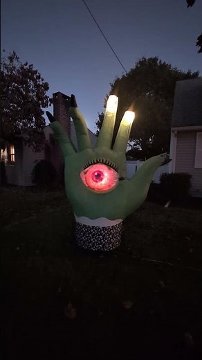 Gemmy Lighted Inflatable - Lowe's Store