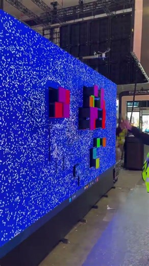 Kinetic LED Motion Demo at ISE | Mechanical LED Lifting System + Interactive Experience