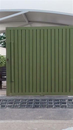 Sliding gate with remote control 🎛️🛂|#home #welding #ms #shorts #viral #creative