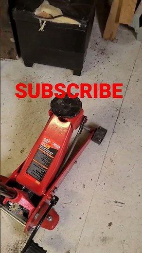 Big Red Car Jack Review — Safe 3.5 Ton Lift
