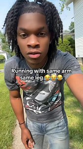 100K views · 4.3K reactions | Running with the same arm and the same leg challenge, let’s go!! Peep my daughter at the end 藍藍藍❤️ | Ronnie McKenzie | Facebook