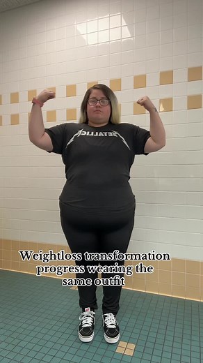 Look at that progress yeah I did that🔥💪🏻😍👸🏻 #gymmotivation #myjourney #weightlosstransformation #reachingmygoals