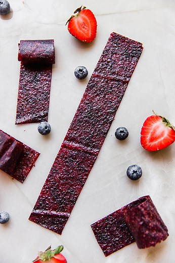 1M views · 14K reactions | These healthy homemade fruit roll-ups are so easy to make! They’re made with real fruit and zero fancy tools. | Unbound Wellness | Facebook