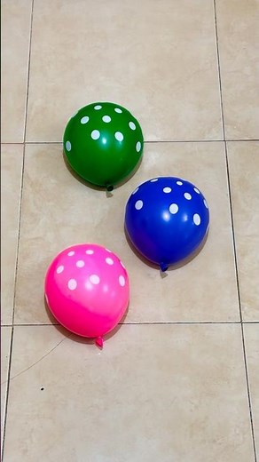 Pop balloon🎈satisfying video ASMR Sound water balloon #poppballons #balloonpopping #shorts