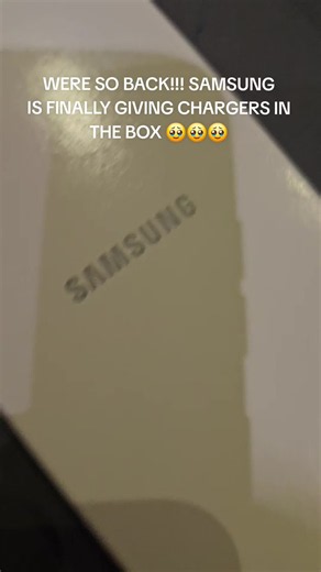 samsung finally giving chargers #expensive #watch #techtok #banners #samsung