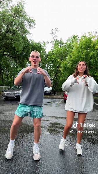 Luna and Gibson: Dance Trends and Breakup Insights