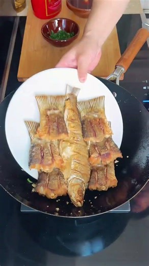 #Braised Fish #Braised Fish Tail #Fish Frying Tips #How to Fry Fish Without Stickiness and#d3bec